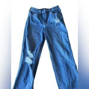 Hollister Women’s High Rise Vintage Straight Leg Jeans